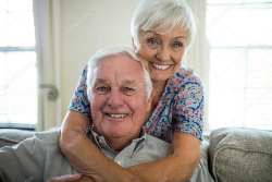 250 depositphotos_147251813-stock-photo-portrait-of-happy-senior-couple 3